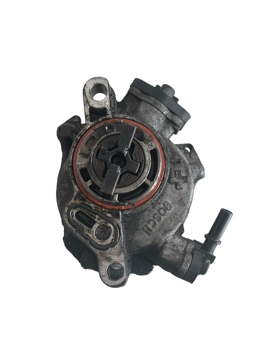 Pompa de vacuum PEUGEOT 308 LB_ 2015 - > 1.6 BlueHDi 120 BHX (DV6FC) 9804021880