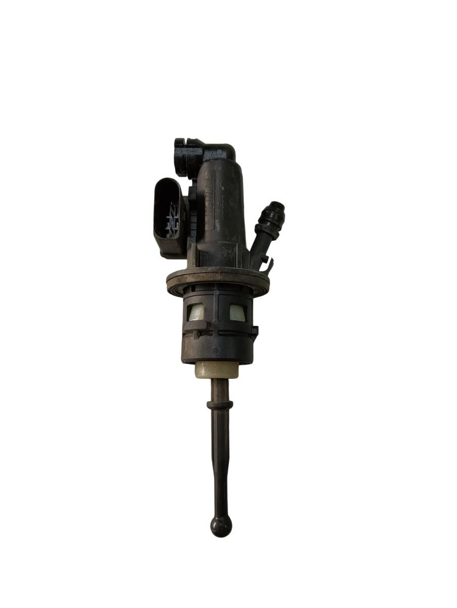 Pompa ambreiaj VOLKSWAGEN TOURAN 1T1, 1T2 2003 - 2010 1.9 TDI BKC, BLS, BXE 1k0927810d