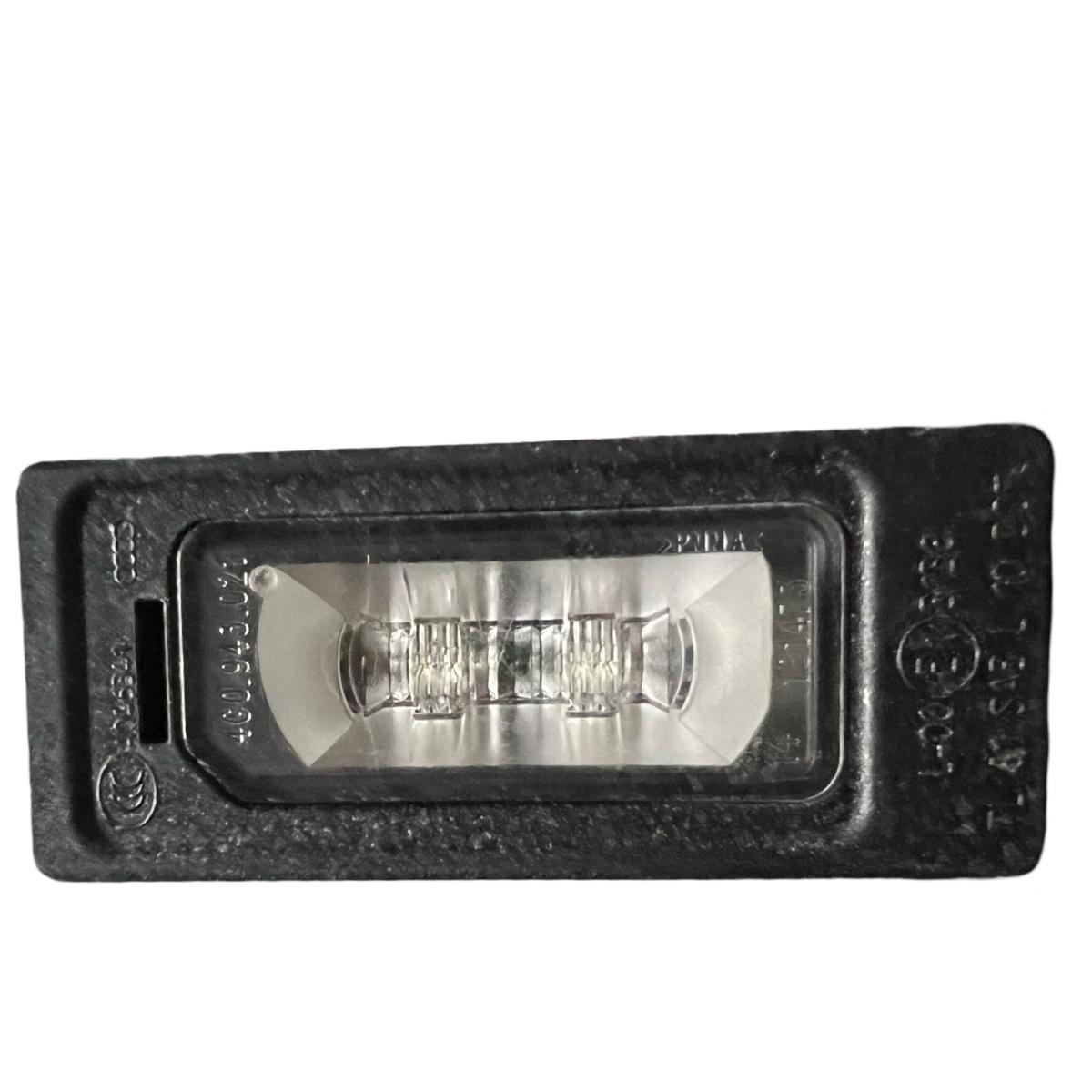 Lampa numar de inmatriculare stanga AUDI A6/S6 IV Saloon 4G2, C7, 4GC 2010 - 2018 A046341