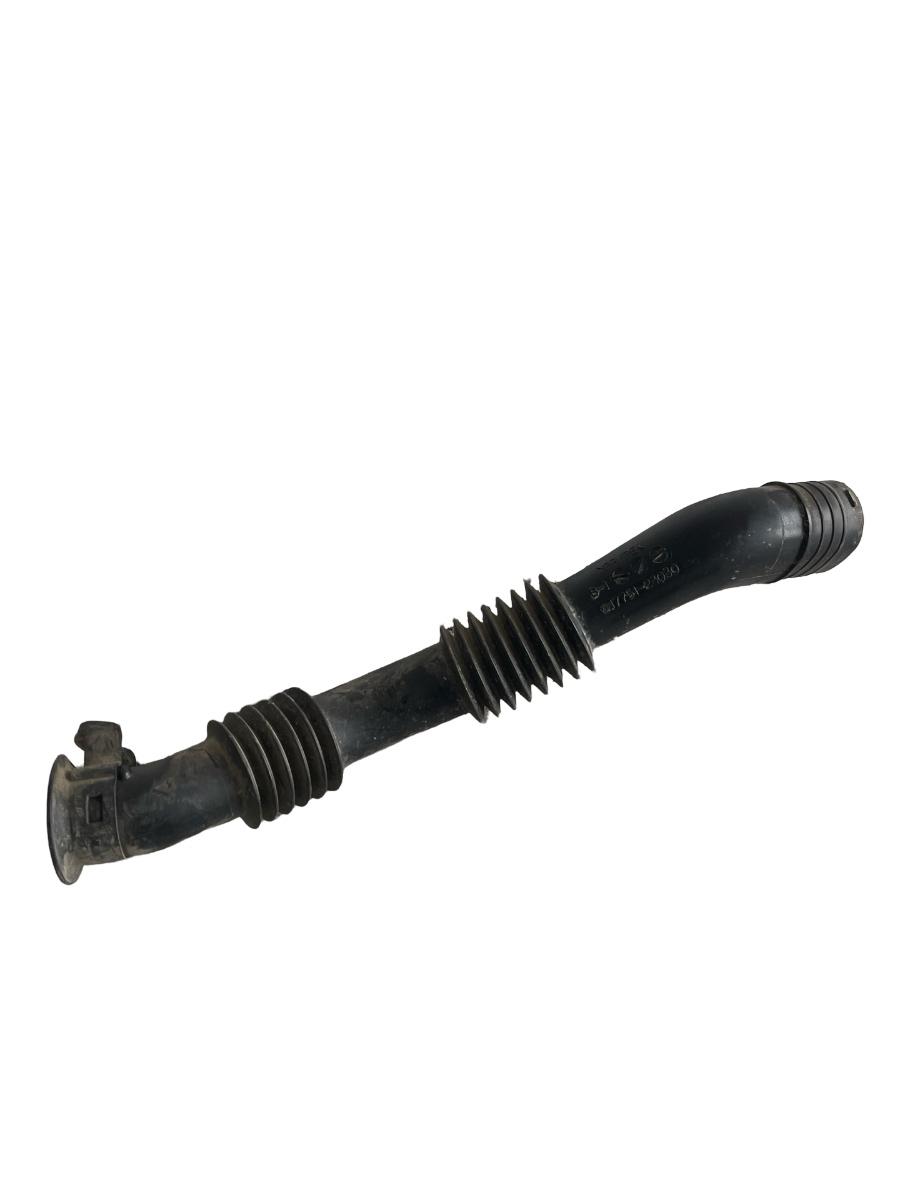 Tubulatura aer TOYOTA YARIS _P1_ 1999 - 2005 1.0 1SZ-FE 17751-23030