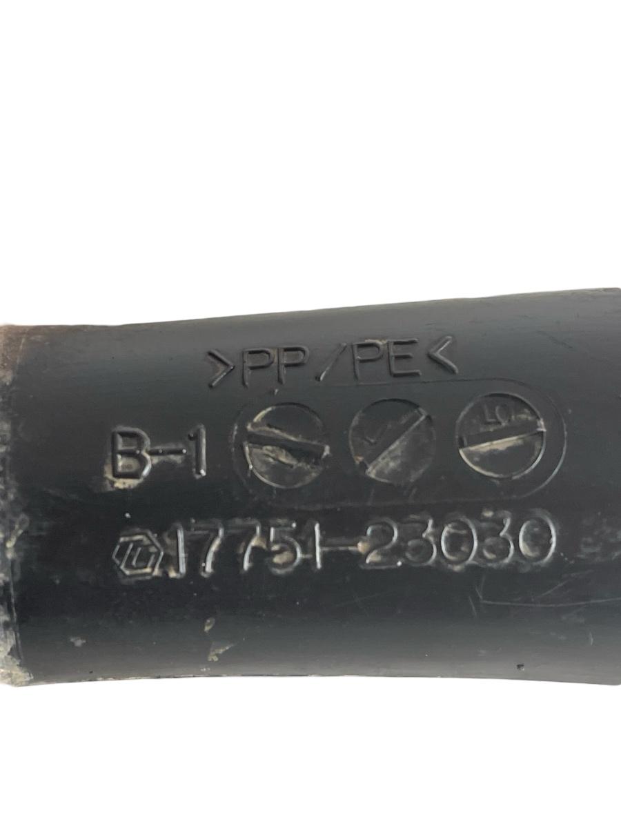 Tubulatura aer TOYOTA YARIS _P1_ 1999 - 2005 1.0 1SZ-FE 17751-23030 – foto 3