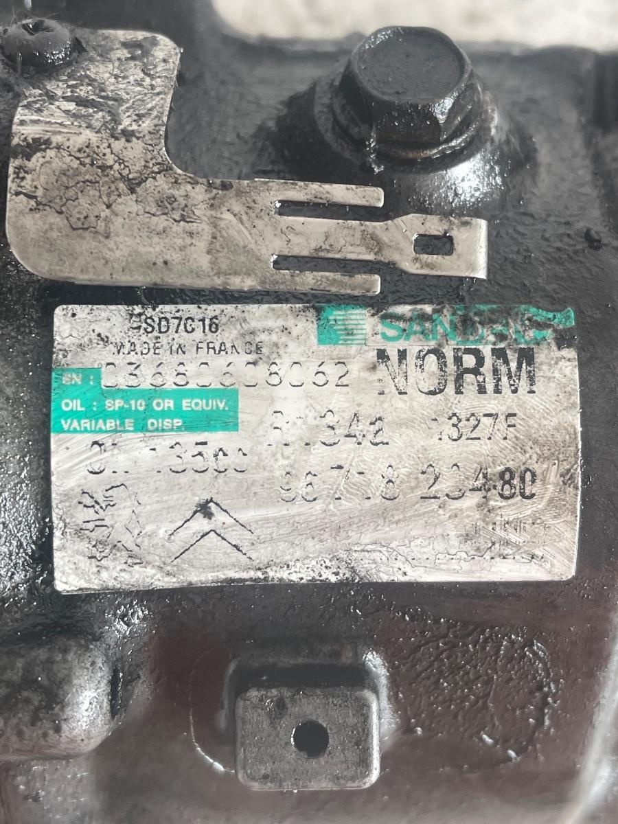 Compresor  AC CITROËN C5 2008 1.6 HDi 9HY (DV6TED4), 9HZ (DV6TED4) – foto 4