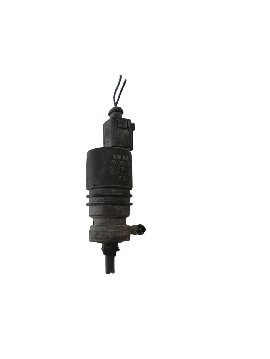 Pompita spalator parbriz  VOLKSWAGEN CADDY 6K9, 9E7, 9E9 2002 - 2009, VOLKSWAGEN PASSAT 3C2 2005 - 2010 VAG 1t0955651
