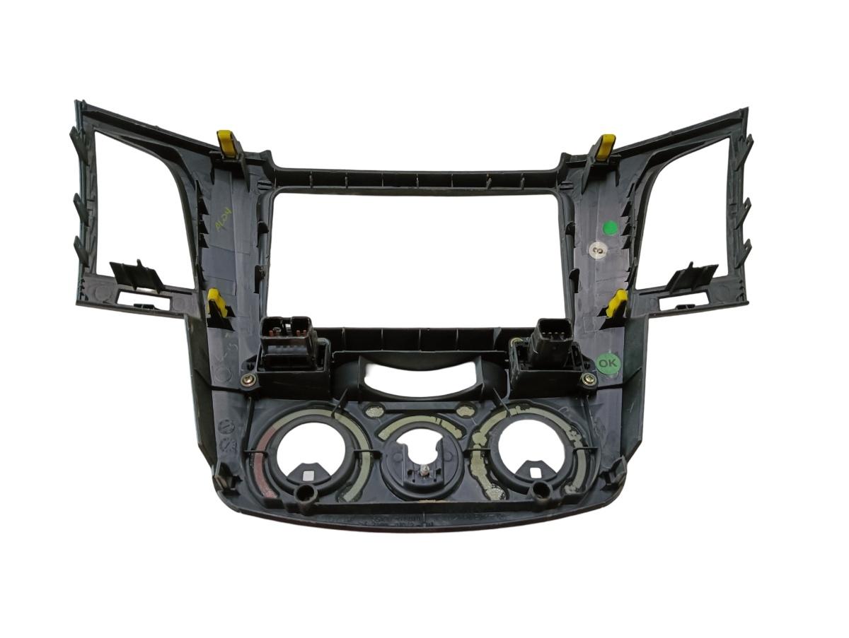 Ornament consola centrala/ buton avarie TOYOTA HILUX VII Pickup _N1_, _N2_, _N3_ 2004 - > – foto 2