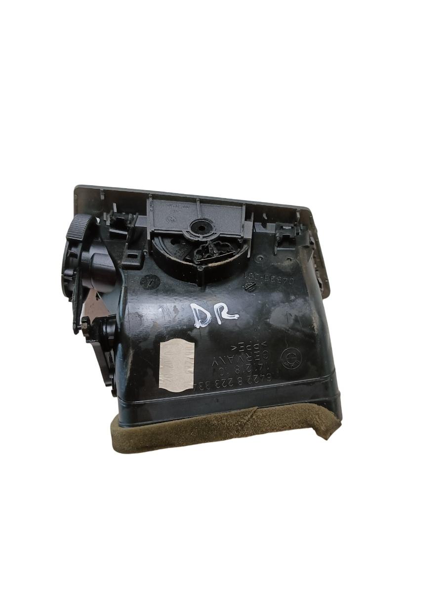 Grila ventilatie  dreapta fata BMW 7 IV E65, E66, E67 2001 - 2009 – foto 2