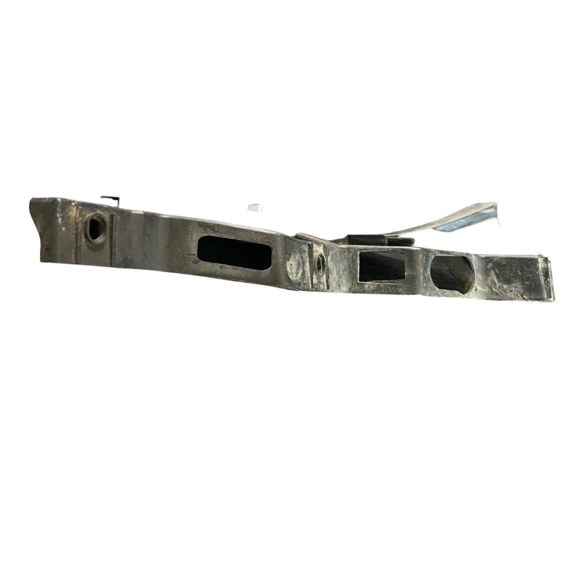 Suport Far dreapta fata VOLKSWAGEN PASSAT Variant 3C5 2005 - 2011 3C0807890 – foto 2