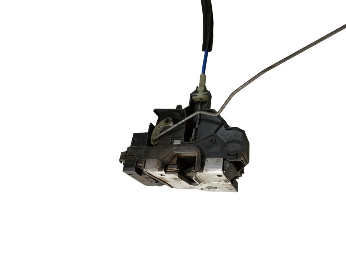 Broasca usa stanga fata CADILLAC BLS 2006 - >