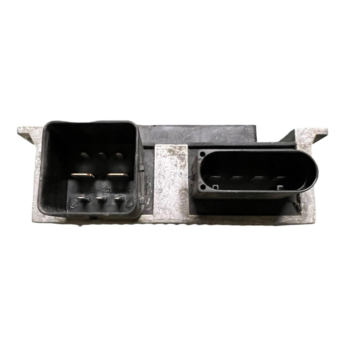 Releu preincalzire bujii incandescente MERCEDES-BENZ CITAN Box 415 2012 - > 8200558438A – foto 2