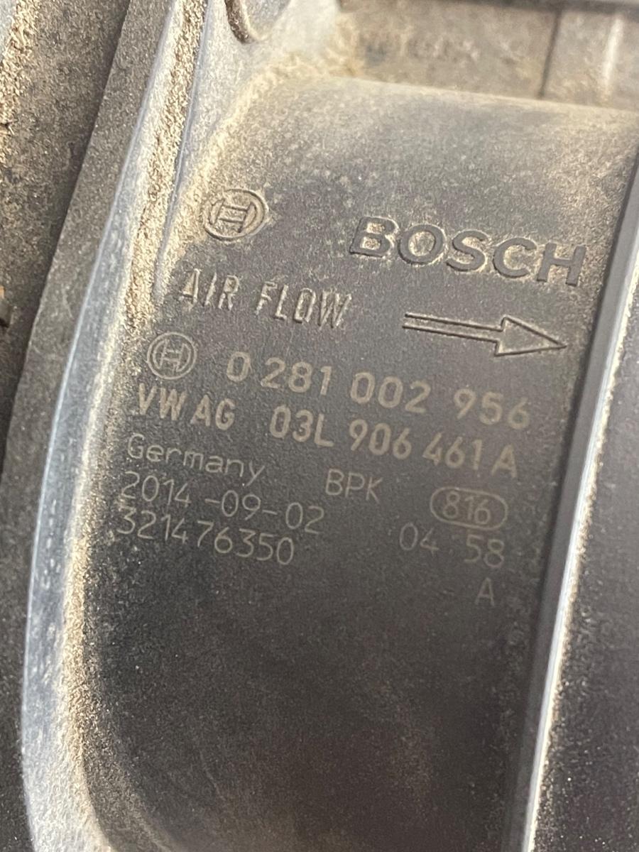 Carcasa filtru de aer + debitmetru AUDI A6/S6 IV Saloon 4G2, C7, 4GC 2010 - 2018 2.0 TDI CGL 4G0133838T / 03L906461A – foto 2