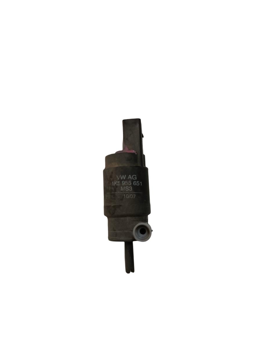 Pompita spalator parbriz  VOLKSWAGEN PASSAT 365 2010 - 2014 2.0 TDi BlueMotion CFFB VAG 1k5955651