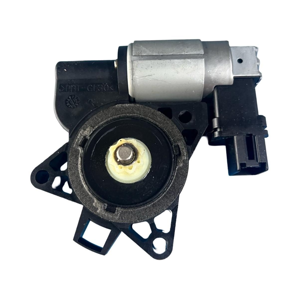Motoras geam pivotant dreapta fata MAZDA RX 8 SE17 2003 - 2012