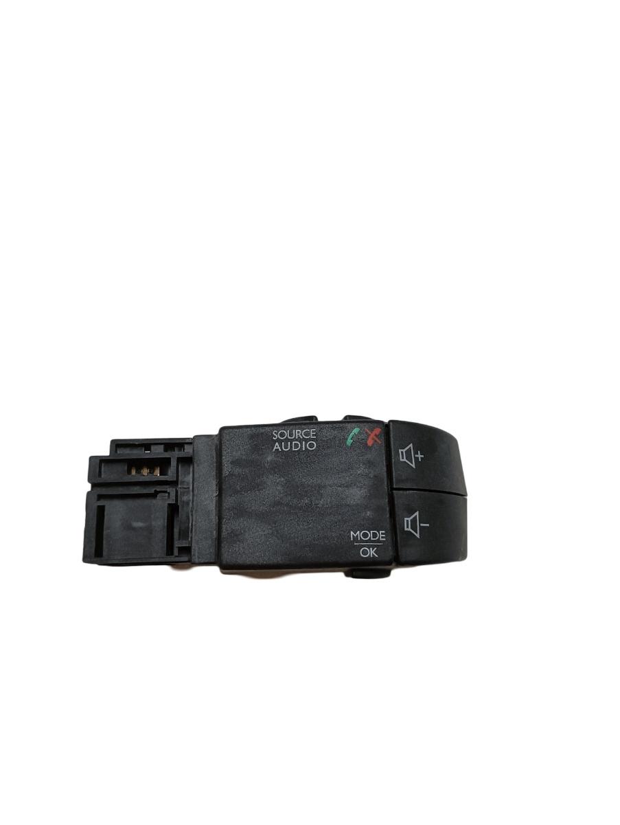 Control multimedia volan  DACIA LODGY 2012 - >