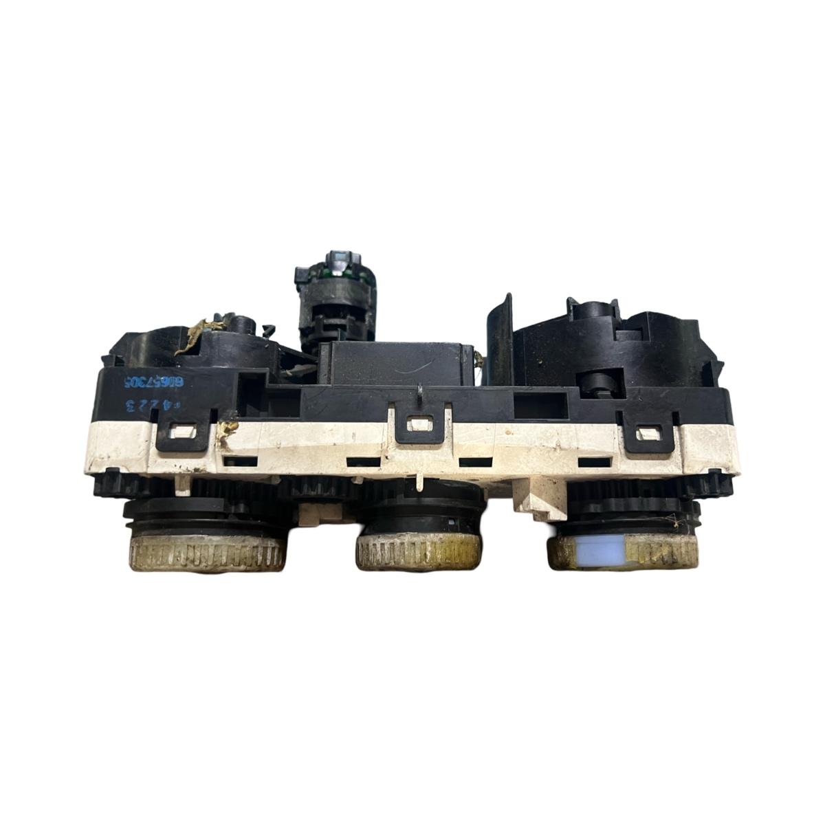 Panou Clima MITSUBISHI COLT VI Z3_A, Z2_A 2002 - 2012 69667301 – foto 2