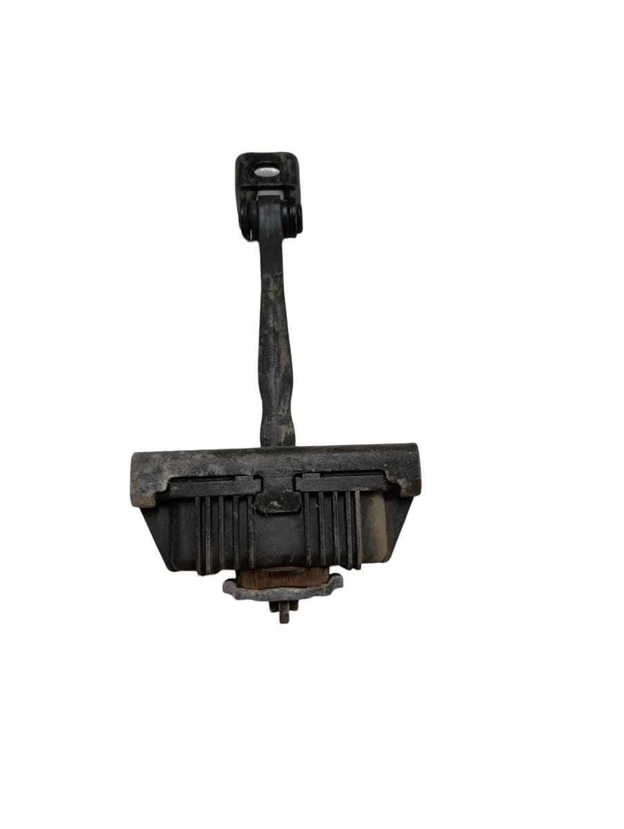 Opritor usa  stanga fata BMW X5 II E70 2006 - 2013