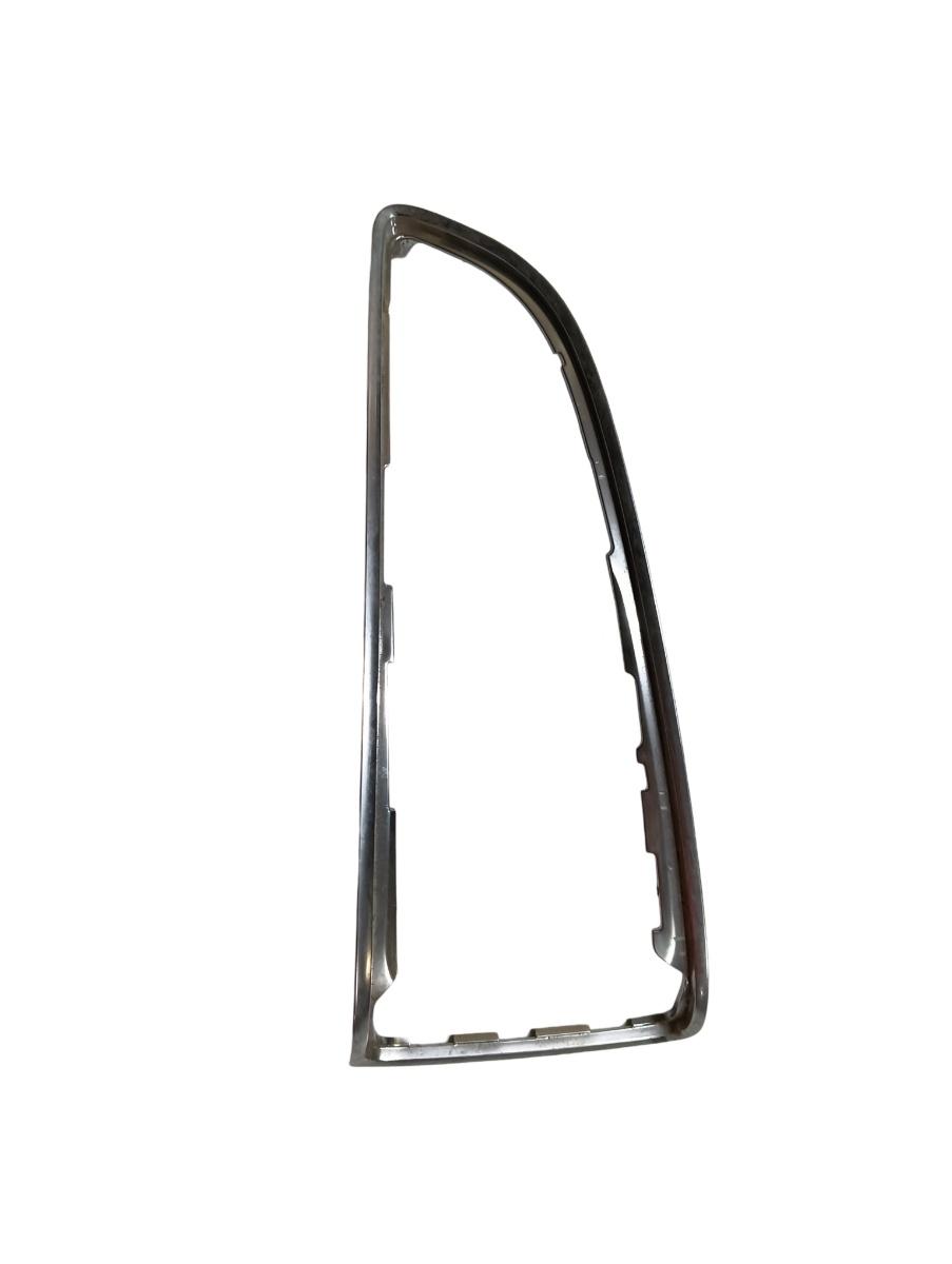 Rama grila ventilatie  stanga fata FORD FOCUS III Saloon 2010 - >