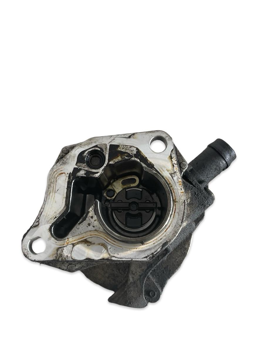 Pompa de vacuum RENAULT CLIO III BR0/1, CR0/1 2005 - > 1.5DCI 8200521381