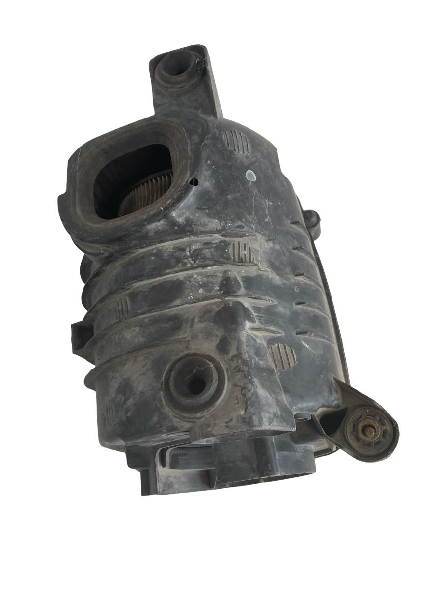 Carcasa filtru aer VOLKSWAGEN PASSAT Variant 3C5 2005 - 2011 2.0 FSI BVY 3C0129607S