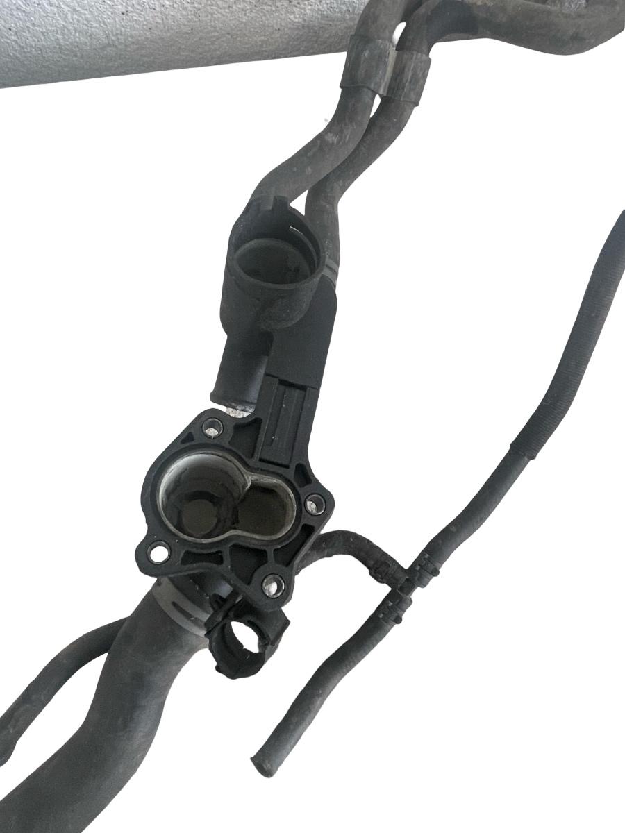 Carcasa termostat + conducte apa SKODA OCTAVIA 1Z3 2004 - 2013 1.2 TSI CBZ 03F121026B – foto 4