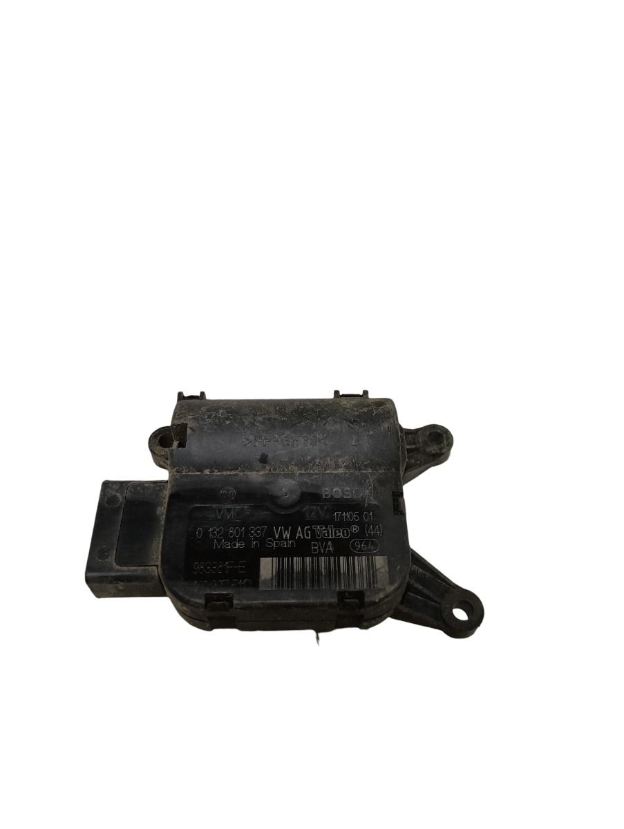 Motoras/actuator clapeta aer VOLKSWAGEN GOLF V 1K1 2003 - 2009 0132801337 – foto 2