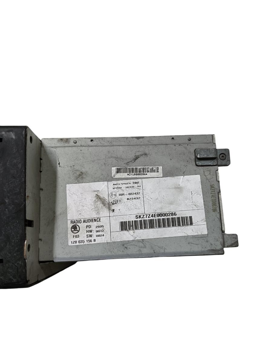 Cd player auto  SKODA OCTAVIA II Combi 1Z5 2004 - 2013 – foto 3