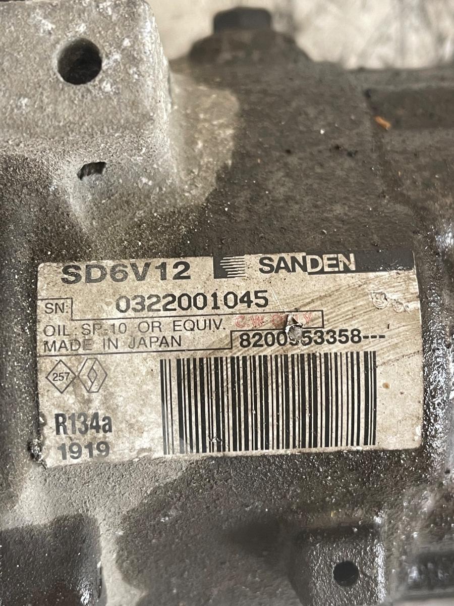 Compresor  AC RENAULT Symbol II [ 2008 - 2013 ] 1.4B 8200953358 – foto 3