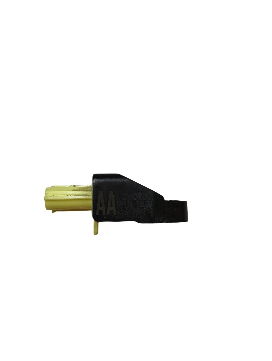 Senzor de impact airbag TOYOTA LAND CRUISER 150 TRJ15_, KDJ15_, GRJ15_, GDJ15_ 2009 - > 8983175020