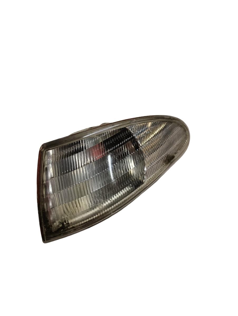 Proiector ceata stanga fata FORD MONDEO I GBP 1993 - 1996