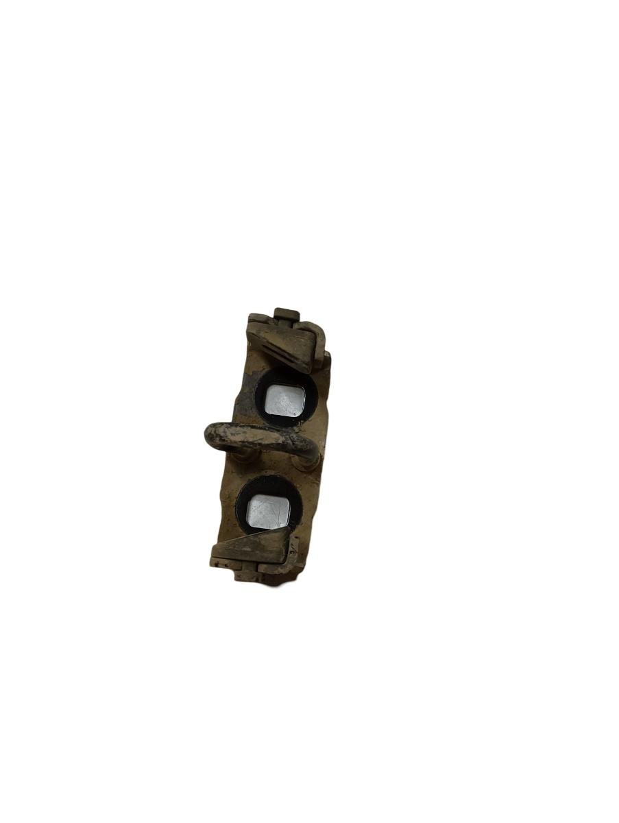 Incuietoare capota  DACIA DUSTER 2010 - >