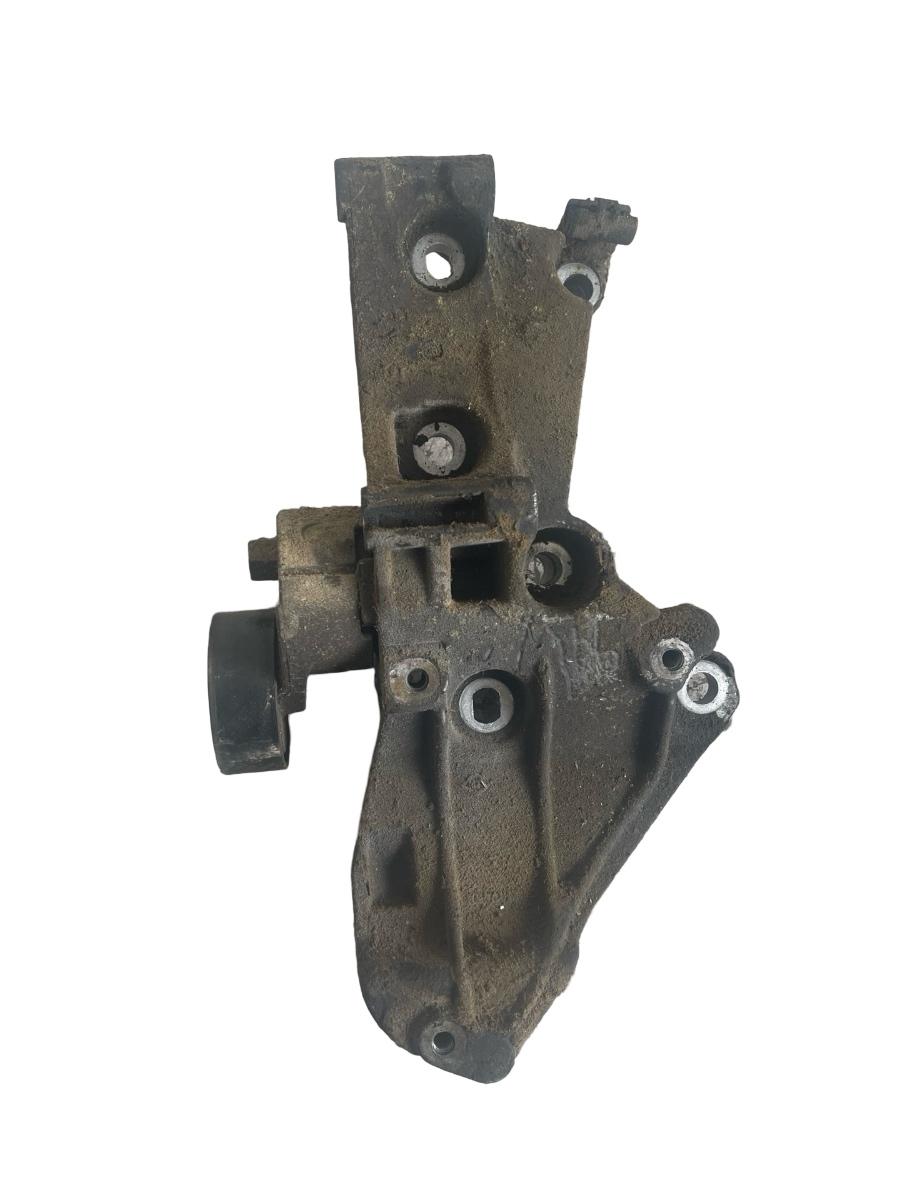 Suport accesorii RENAULT CLIO II BB0/1/2_, CB0/1/2_ 1998 - > 1.5DCI K9K E3