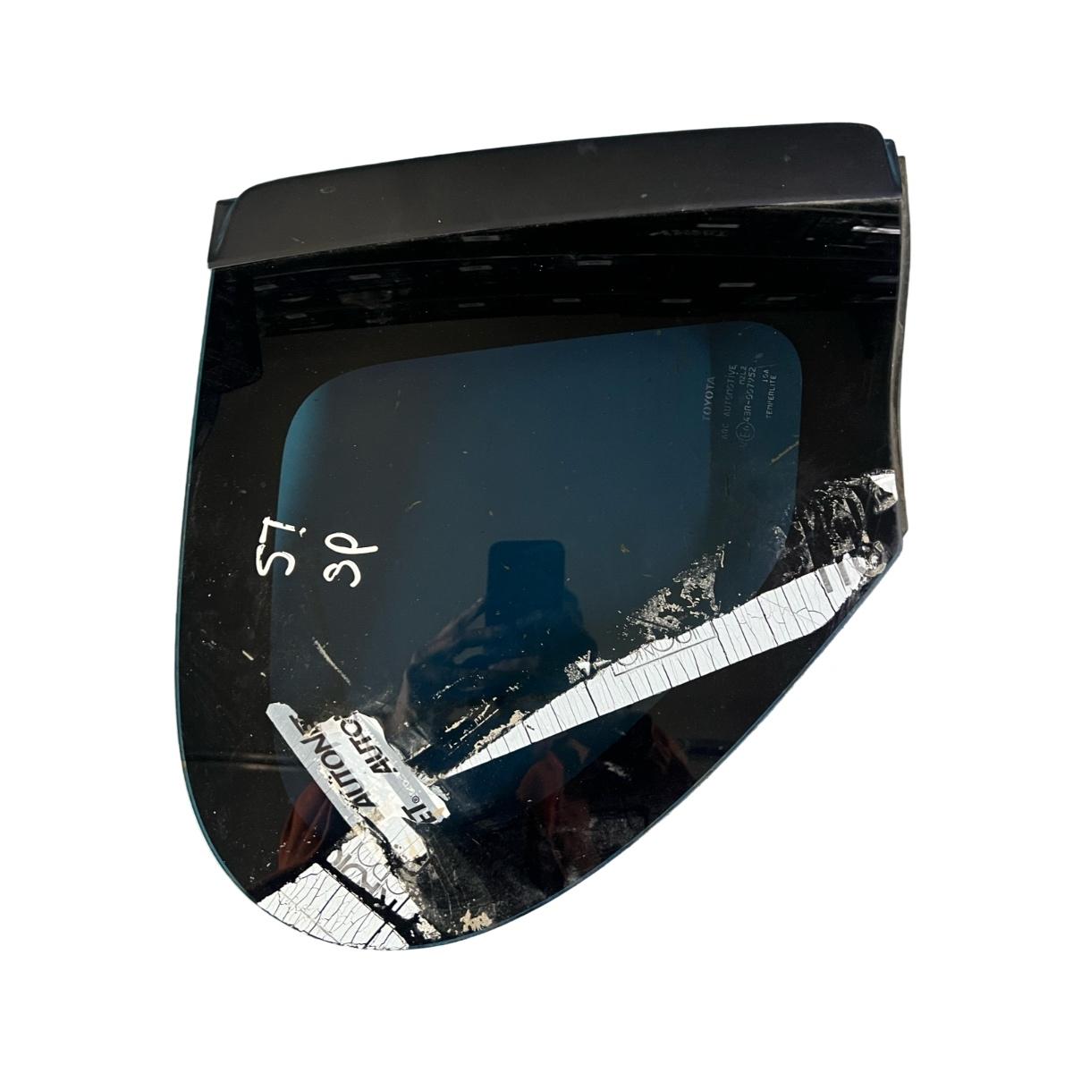 Geam lateral spate stanga spate HYUNDAI i20 GB, IB 2014 - >