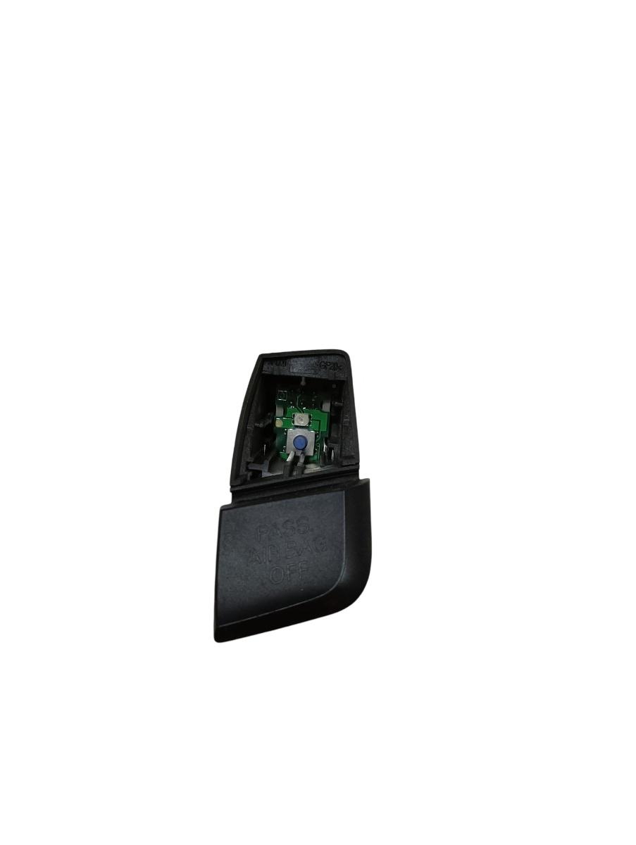 Buton airbag AUDI A4 IV Avant 8K5, B8 2007 - 2015 8k2941509a