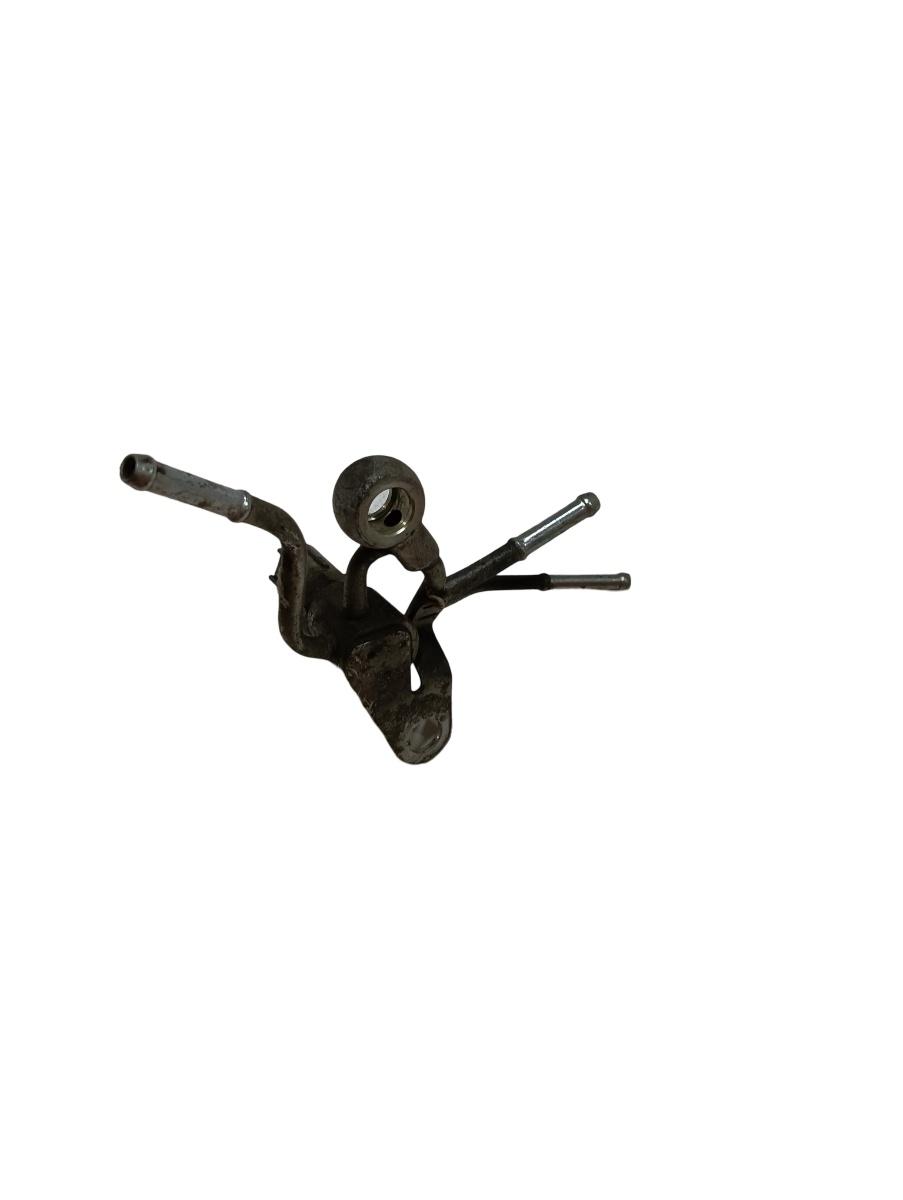 Furtun/conducta combustibil LEXUS IS II Saloon GSE2_, ALE2_, USE2_ 2005 - 2013 2.2 220d 2AD-FHV – foto 2