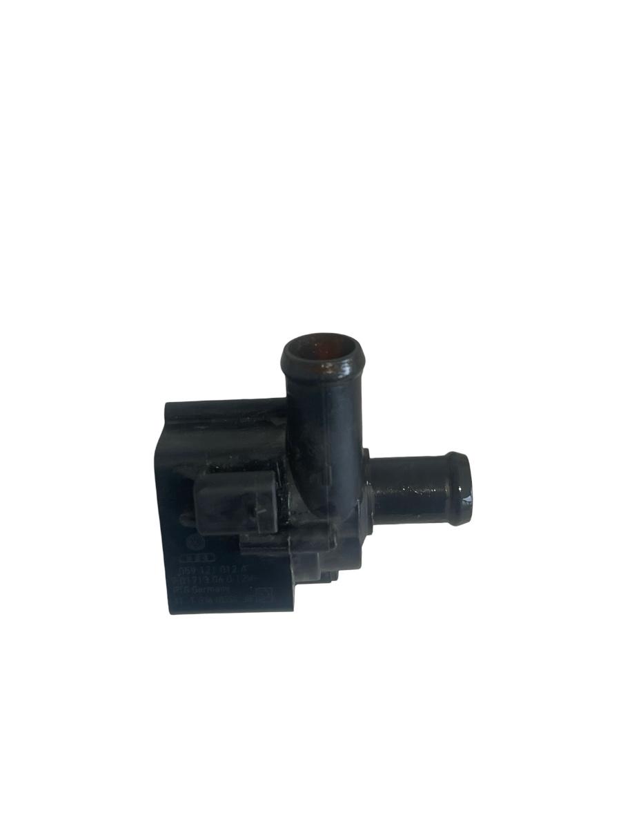 Pompa recirculare apa AUDI A6/S6 IV Saloon 4G2, C7, 4GC 2010 - 2018 059121012A