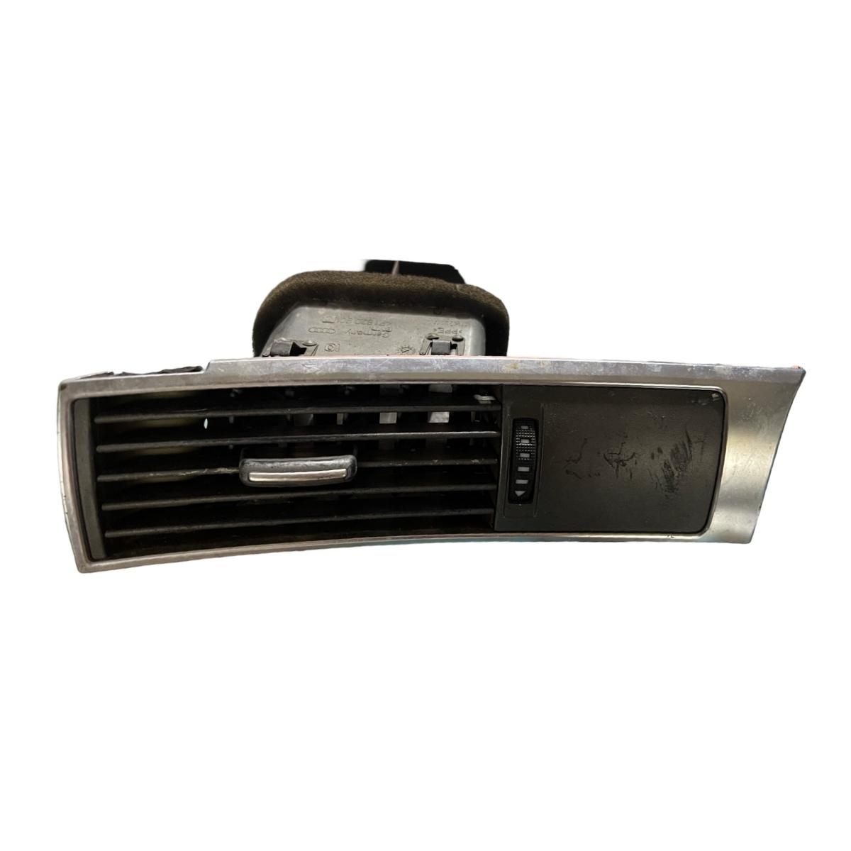Grila de ventilatie bord centrala dreapta AUDI A6/S6 III Saloon 4F2, C6 2004 - 2011