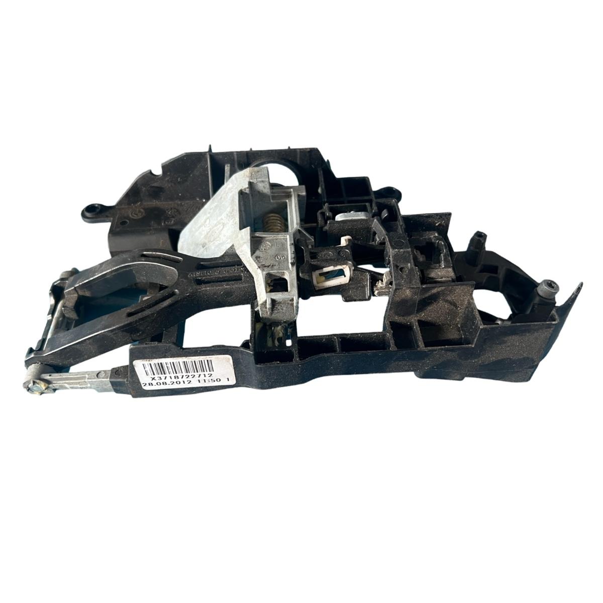 Maner/suport exterior portiera spate stanga spate BMW 5 VI Gran Turismo F07 2009 - 2017