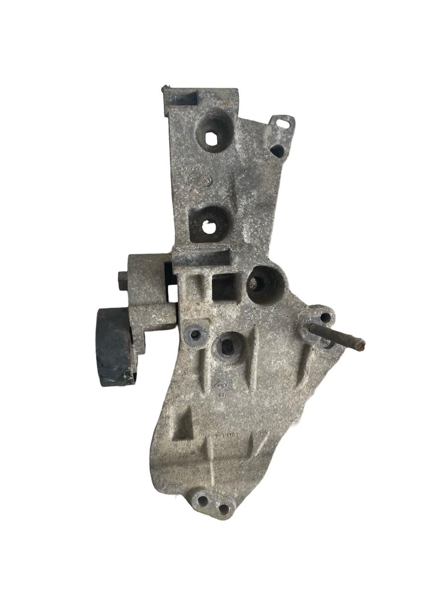 Suport accesorii RENAULT MEGANE III Hatchback BZ0_ 2008 - > 1.6 16V K4M 858