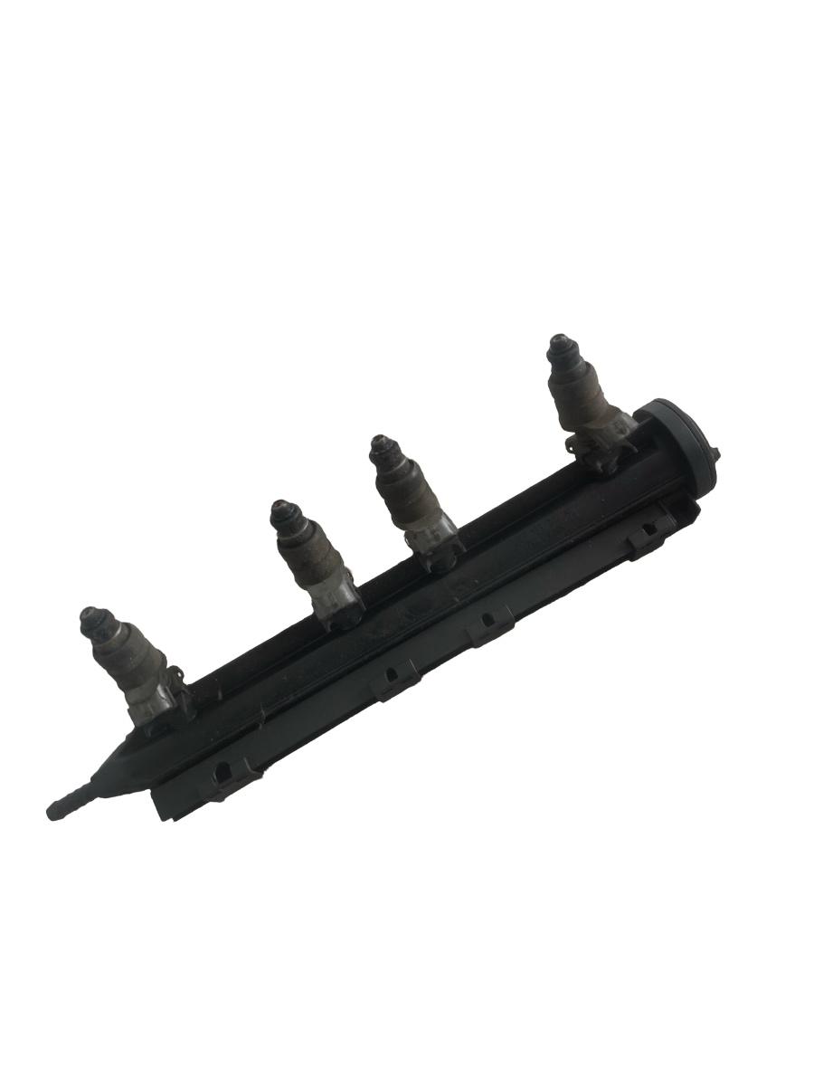 Rampa+injectoare VOLKSWAGEN GOLF V 1K1 2003 - 2009 1.6 BGU – foto 2