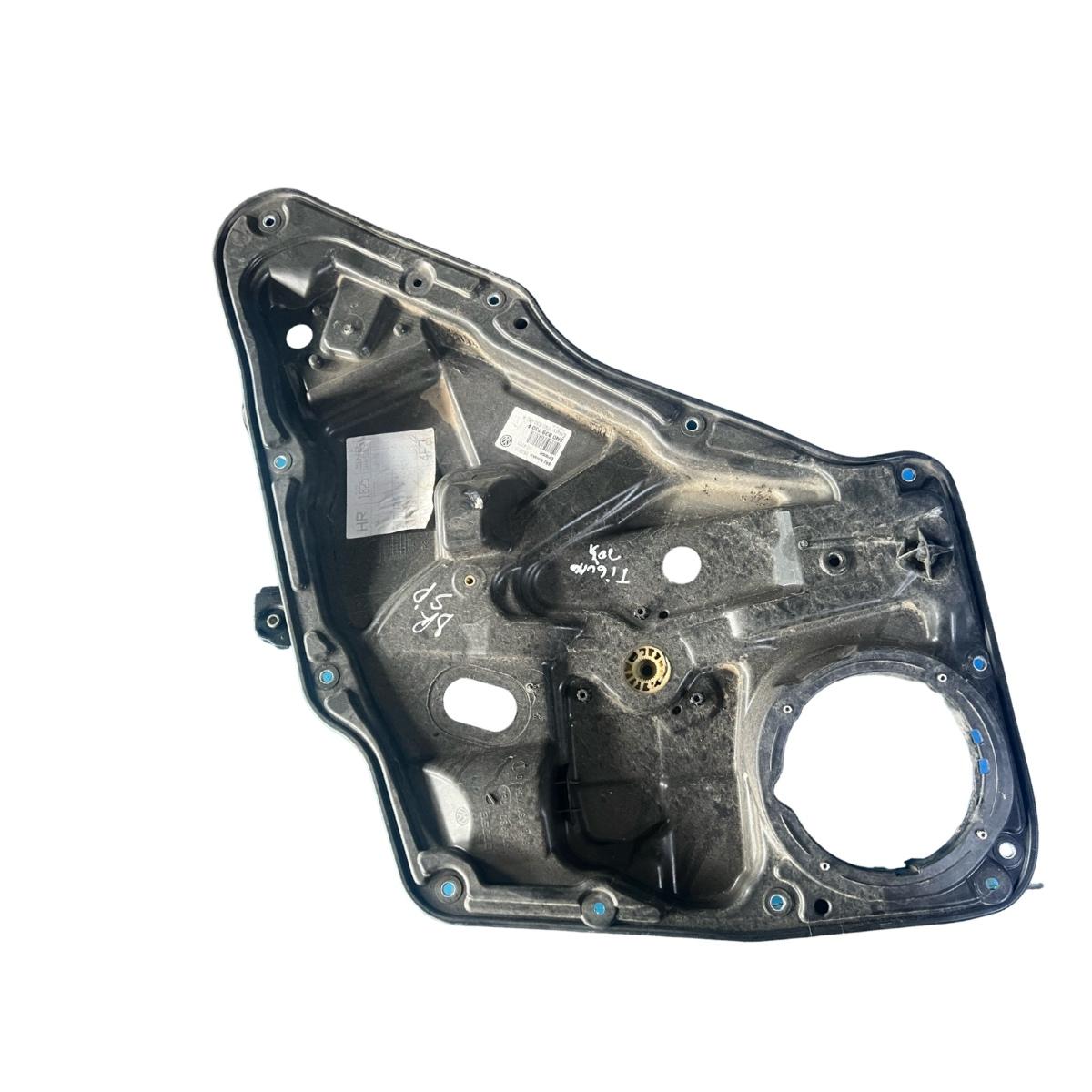 Macara Geam dreapta spate VOLKSWAGEN TIGUAN 5N_ 2007 - >