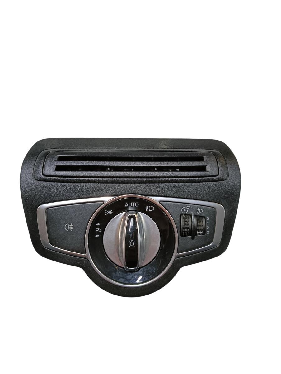 Bloc lumini MERCEDES-BENZ C-CLASS W205 2013 - > A2059056000