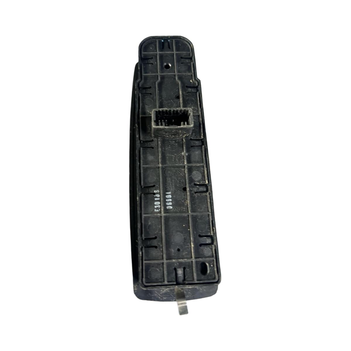 Butoane geamuri electrice RENAULT MEGANE III Hatchback BZ0_ 2008 - >