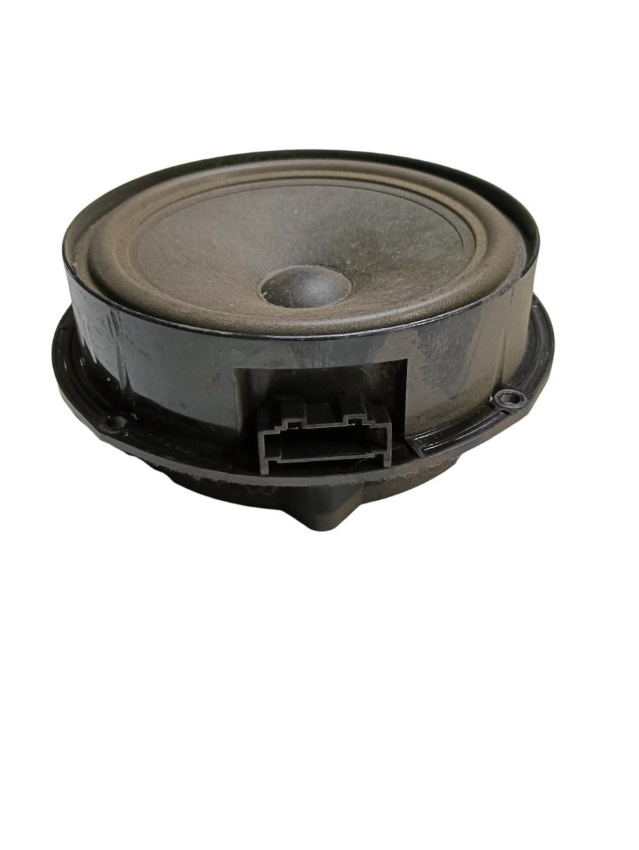 Boxa auto dreapta spate VOLKSWAGEN TIGUAN 5N_ 2007 - >