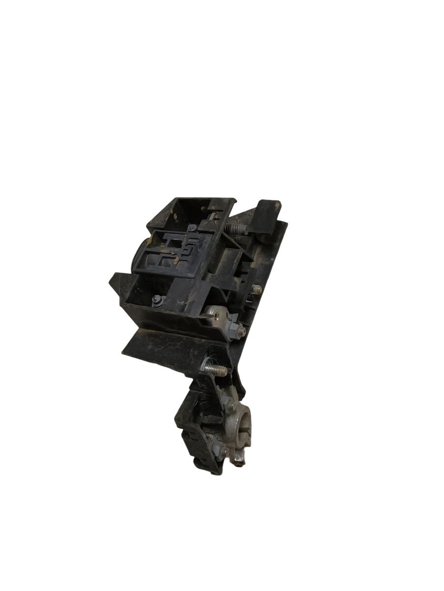 Borna baterie  AUDI A6 IV Avant 4G5, C7, 4GD 2011 - 2018 – foto 2