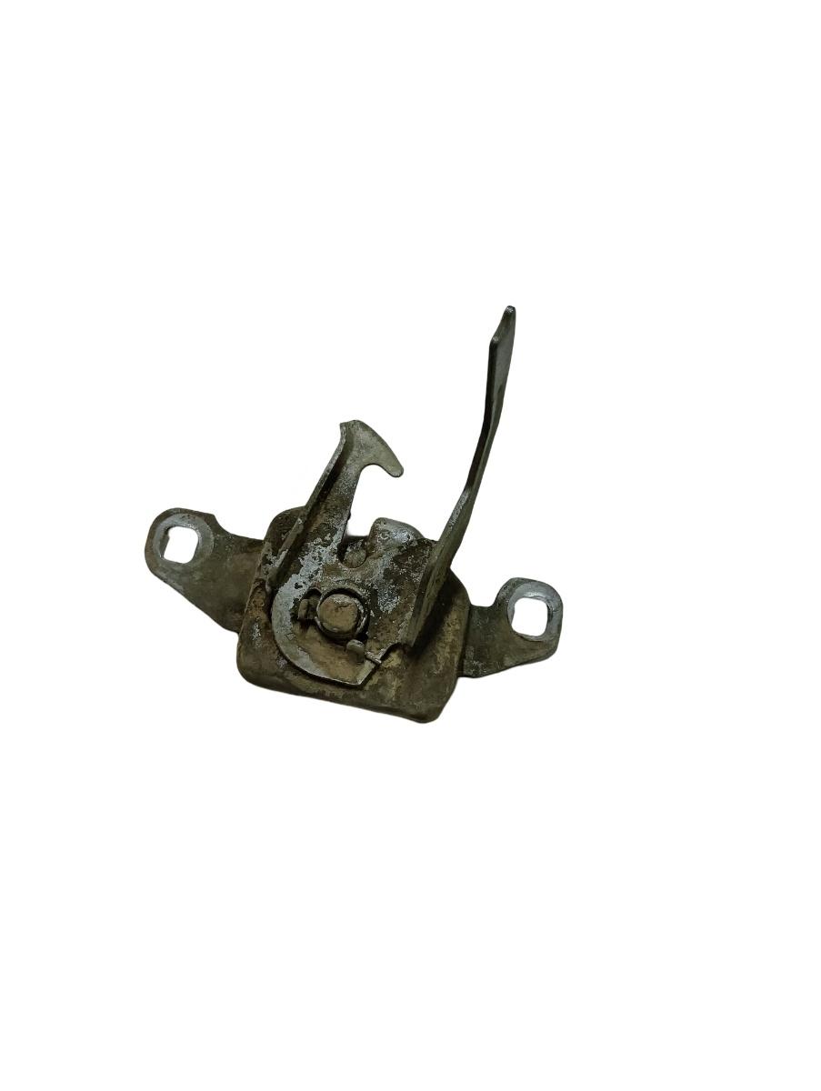 Incuietoare capota  DACIA DUSTER 2010 - >