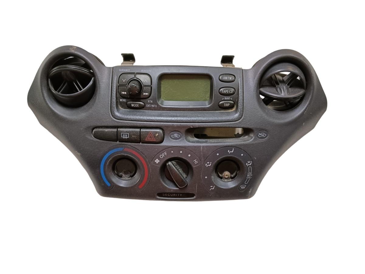 Panou central bord TOYOTA YARIS _P1_ 1999 - 2005