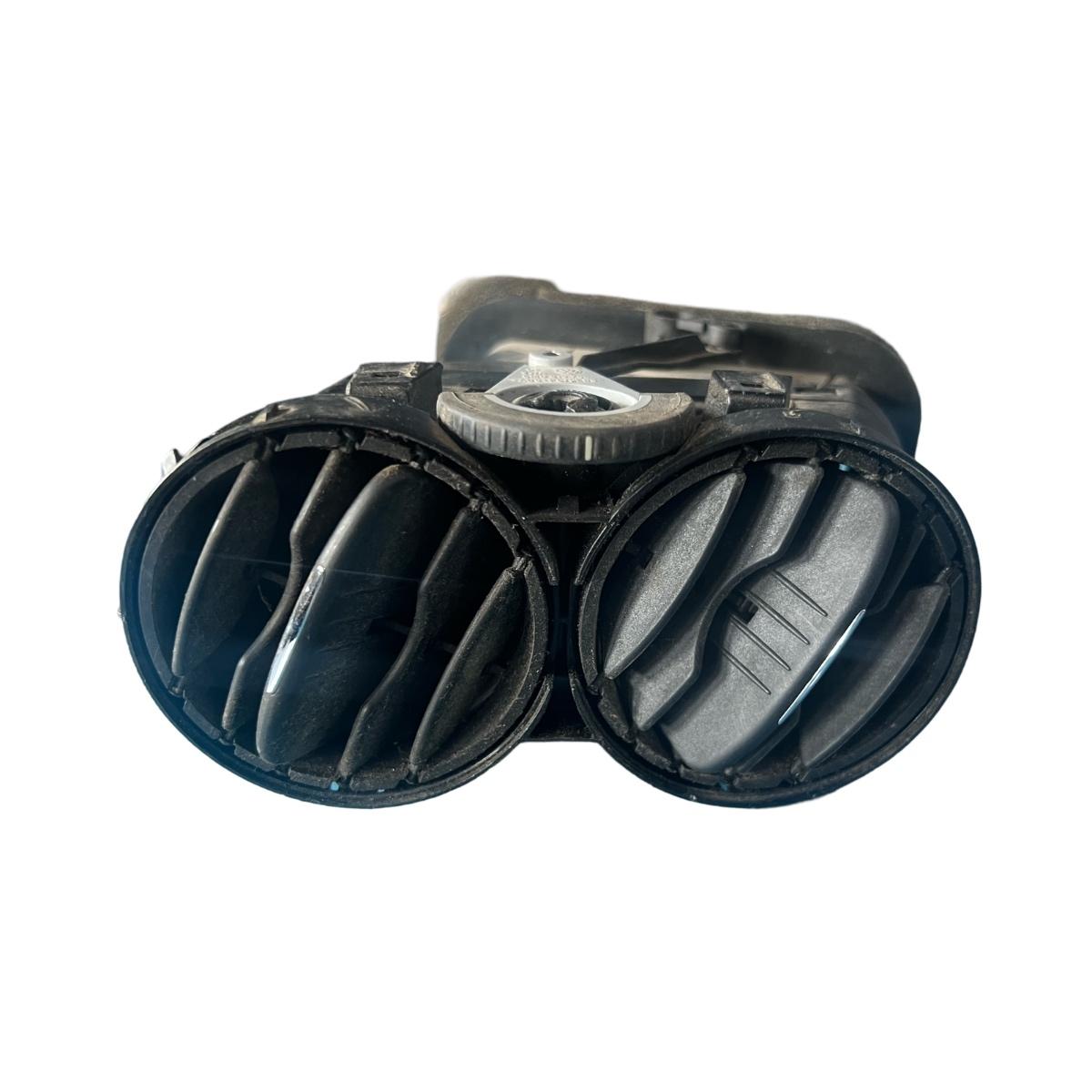 Grila de ventilatie bord centrala VOLKSWAGEN GOLF PLUS 5M1, 521 2004 - 2013