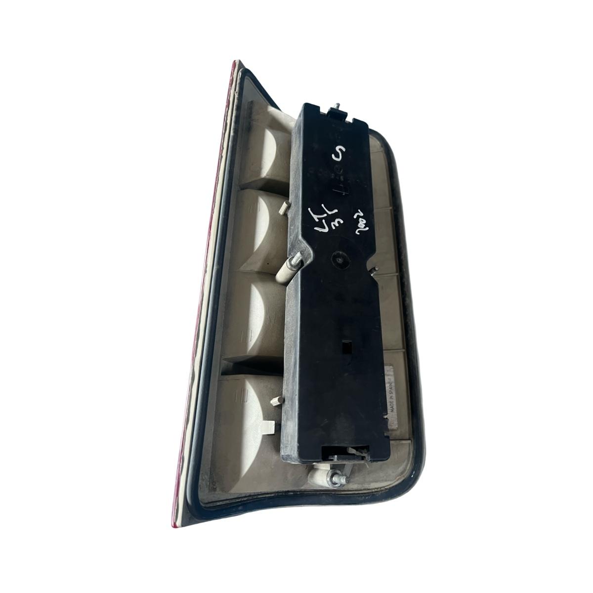 Lampa spate / Stop stanga VOLKSWAGEN LT 28-35 II Bus 2DB, 2DE, 2DK 1996 - 2006 – foto 4
