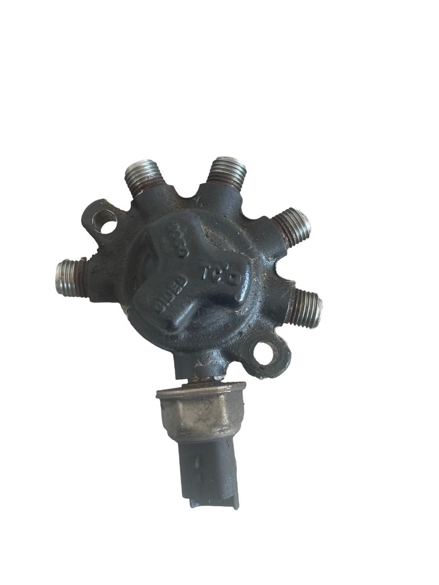 Rampa injectoare RENAULT KANGOO / GRAND KANGOO KW0/1_ 2008 - > 1.5 dCi 70 K9K 714, K9K 800, K9K 840 8200584034