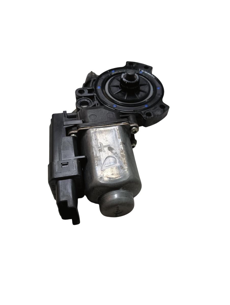 Motoras geam pivotant dreapta fata KIA CEED Hatchback ED 2006 - 2012 – foto 2