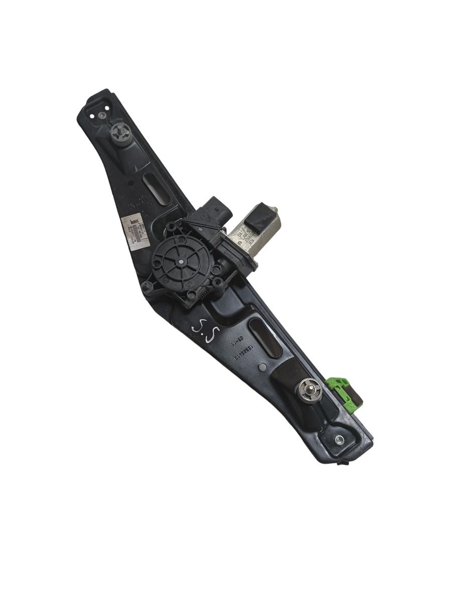 Macara Geam stanga spate BMW X1 I E84 2009 - 2015