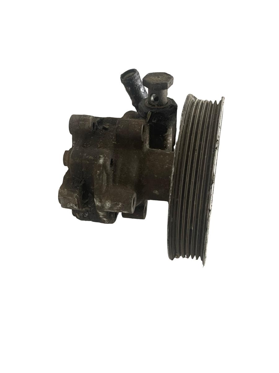 Pompa servodirectie AUDI A4 II 8E2, B6 2000 - 2005 2.0 ALT 06B145255